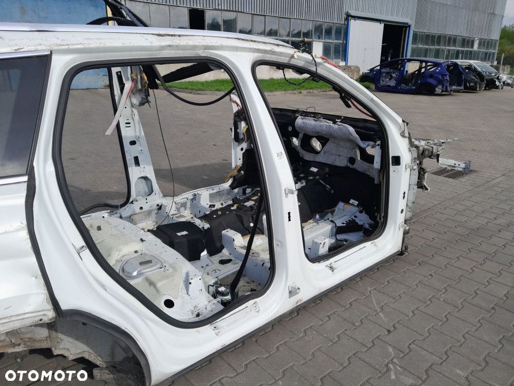 AUDI Q7 II 4M PRÓG SŁUPEK PRAWY 1L0K1 - 2