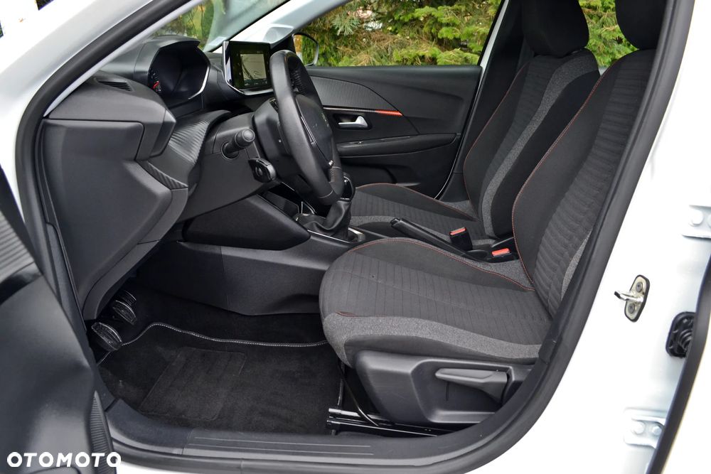 Peugeot 208 - 20