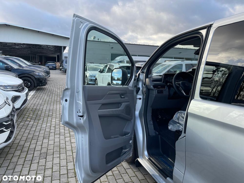 Volkswagen Caravelle - 19