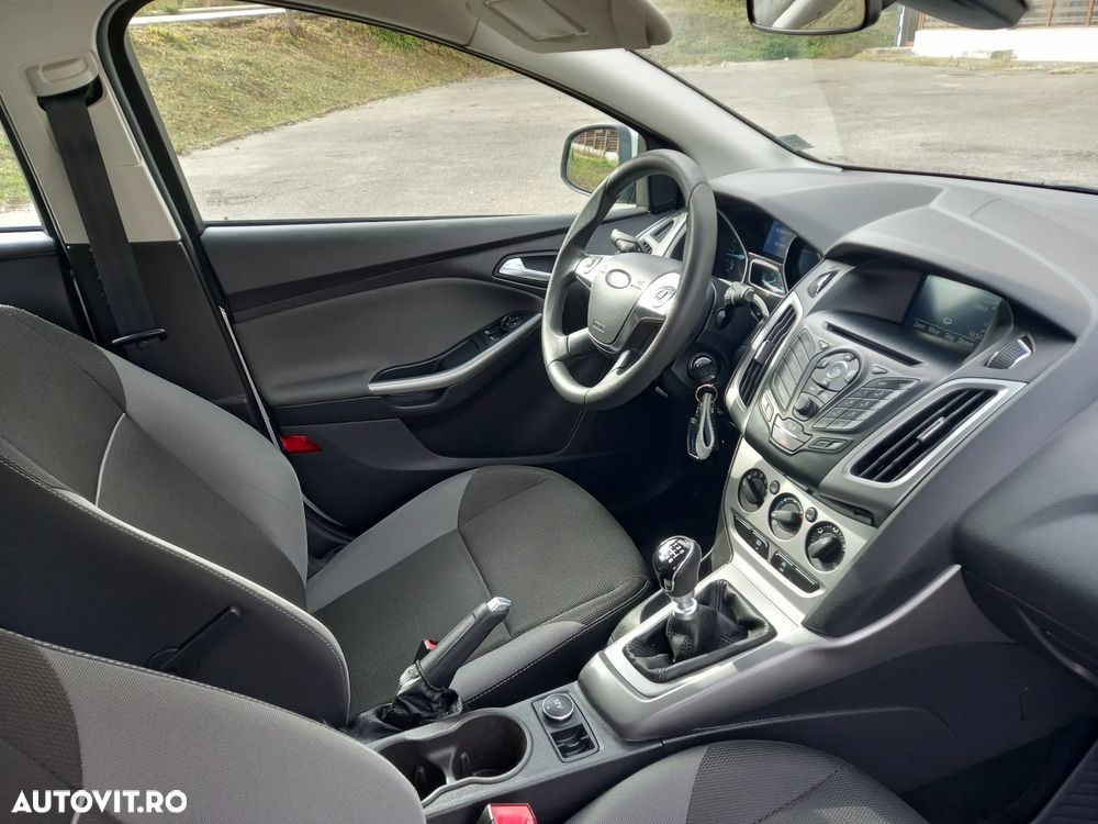 Ford Focus 1.6 TDCI DPF Start-Stopp-System Trend - 6
