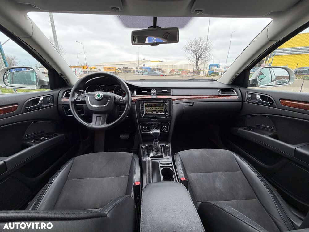 Skoda Superb 2.0 TDI Elegance DSG - 5