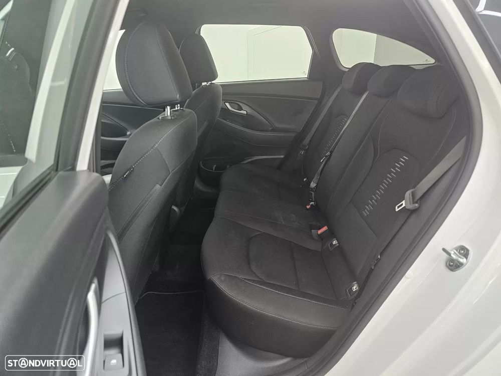 Hyundai i30 SW 1.0 T-GDi Comfort+Navi - 13