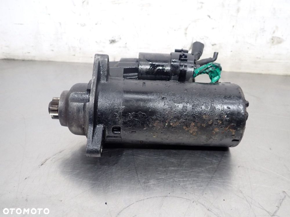 ROZRUSZNIK VOLKSWAGEN T4 02B911023D - 2