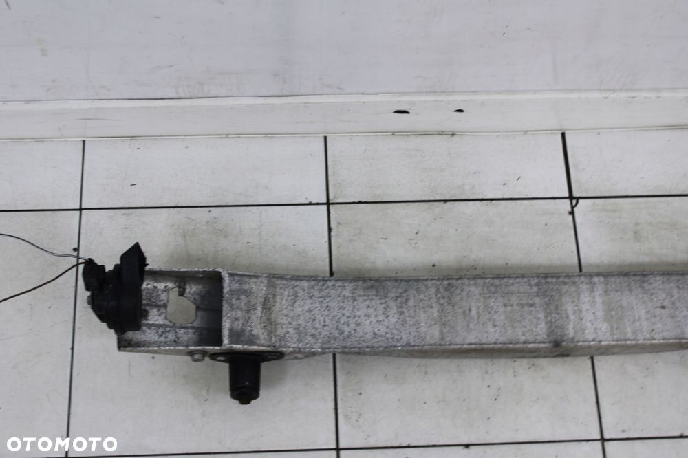 audi a4 b7 sedan 04r- belka zderzaka przód przednia - 5