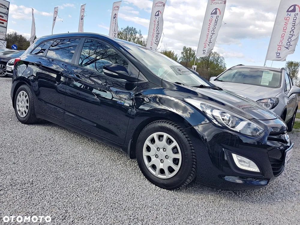 Hyundai i30 i30cw 1.6 Trend - 27