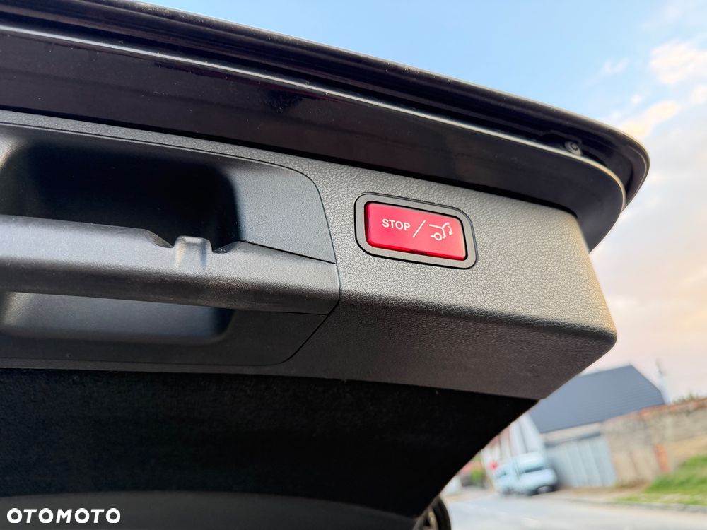 Mercedes-Benz Klasa E 200 9G-TRONIC Avantgarde - 20