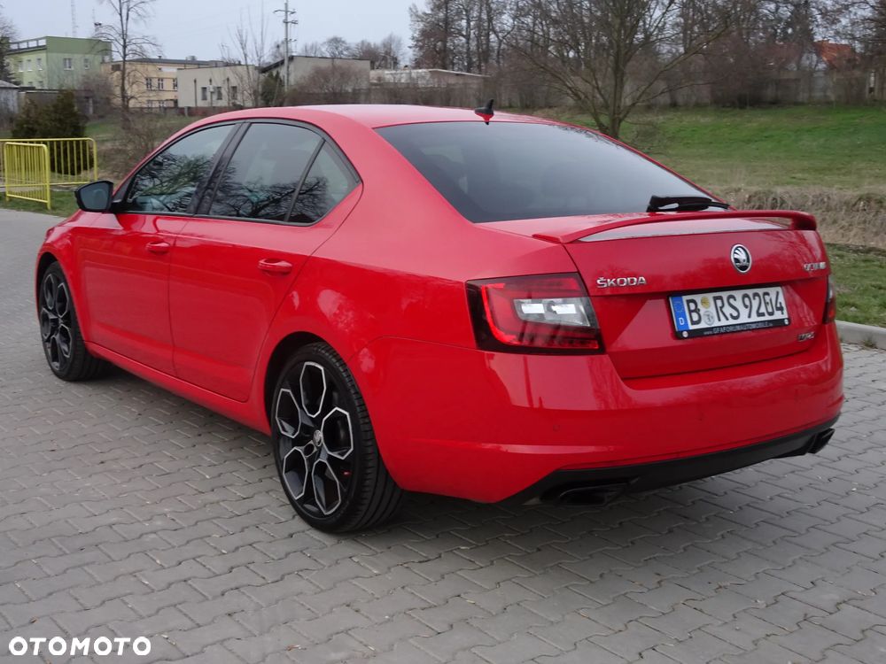 Skoda Octavia 2.0 TSI RS - 7