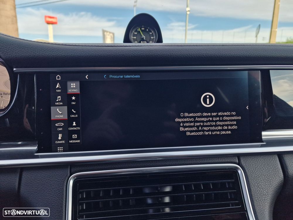 Porsche Panamera 4 E-Hybrid - 35