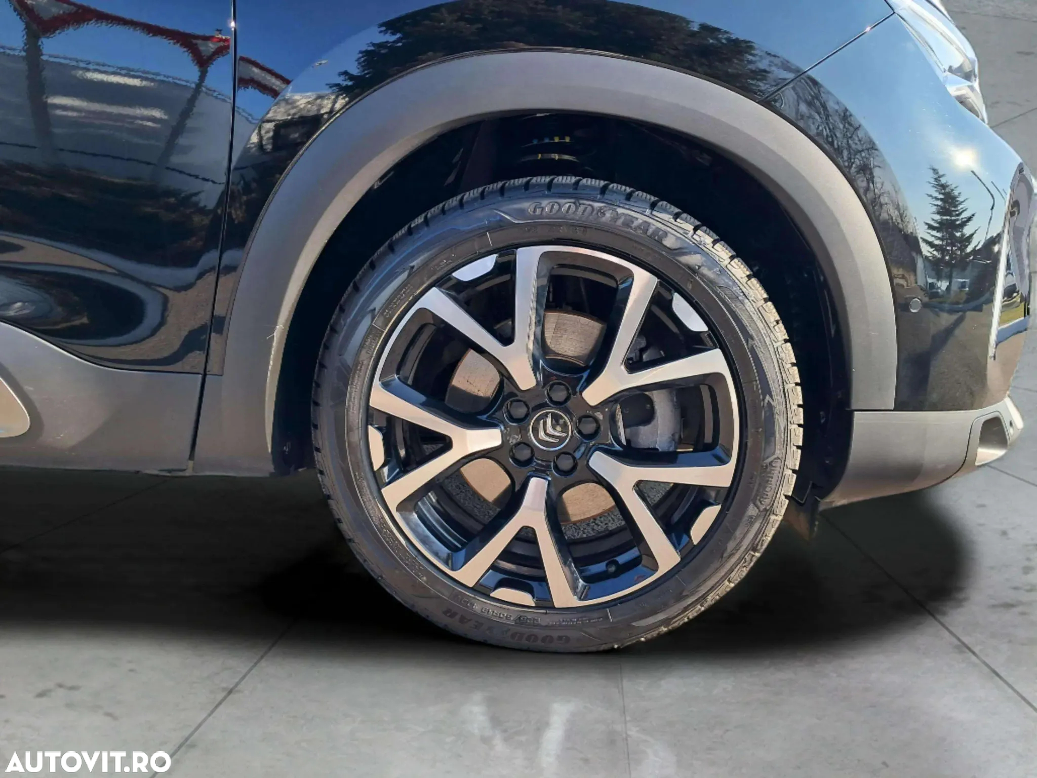 Citroën C5 Aircross 1.6 PHeV FWD 225 EAT8 Shine - 23