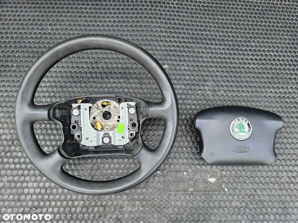 Kierownica 4 Ramienna 1J0419091AA 1U0880201A Czarna Air Bag Poduszka Skoda Octavia I 1 2001r VW Seat AUDI - 9