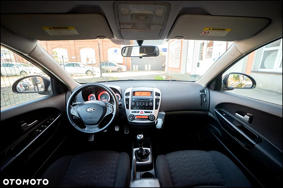 Kia Ceed - 15