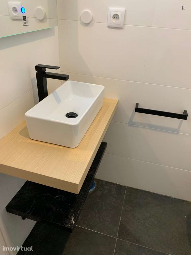 Quarto - localizado em Lumiar Lisbon - Grande imagem: 4/52