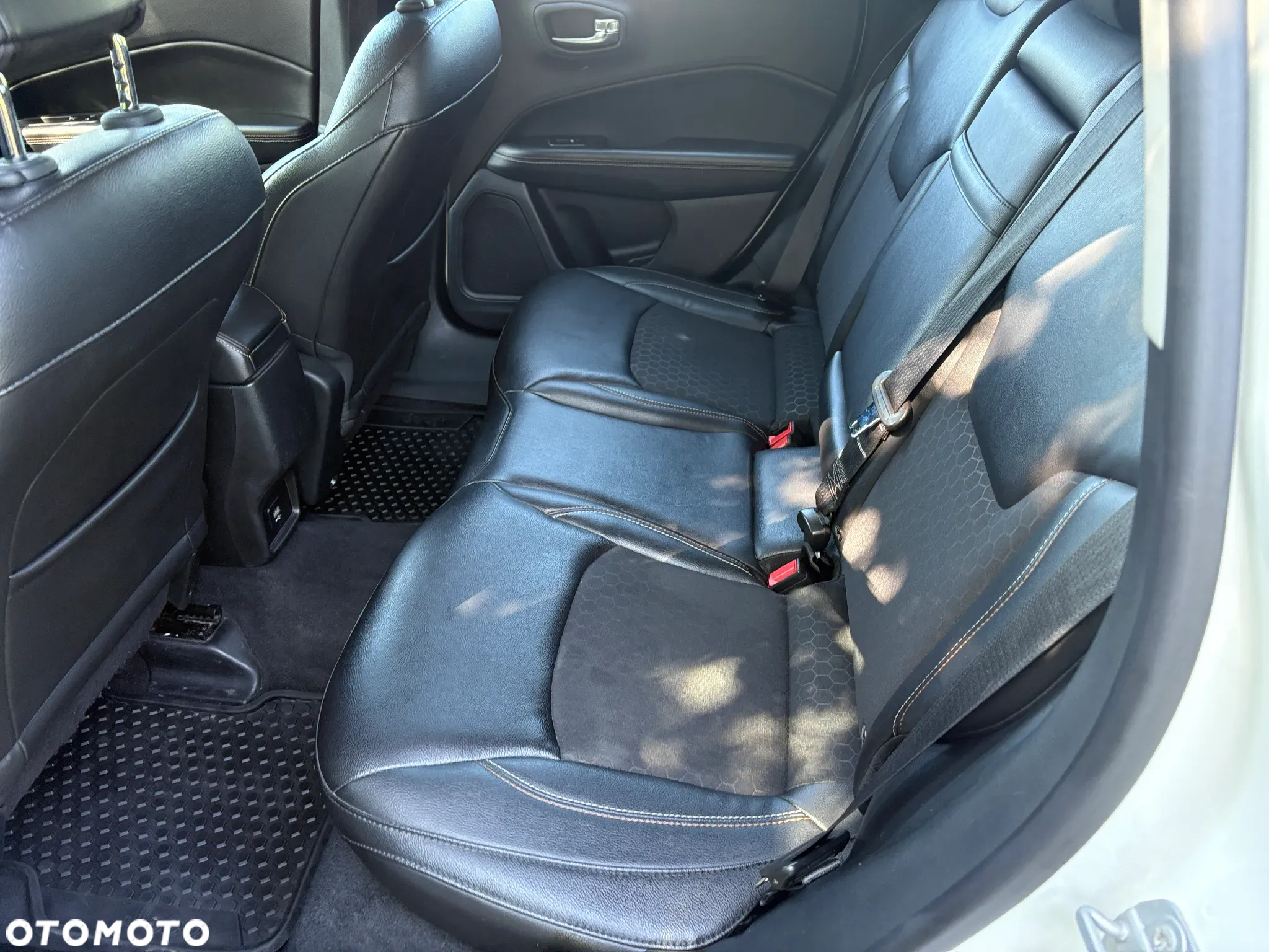 Jeep Compass 1.4 TMair Longitude FWD S&S - 19