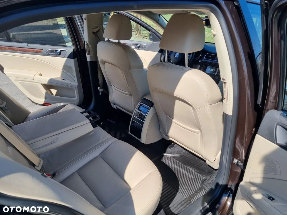 Skoda Superb 1.8 TSI Platinum DSG - 6