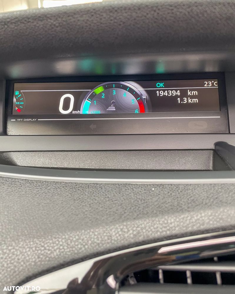 Renault Scenic dCi 130 FAP Bose Edition - 8