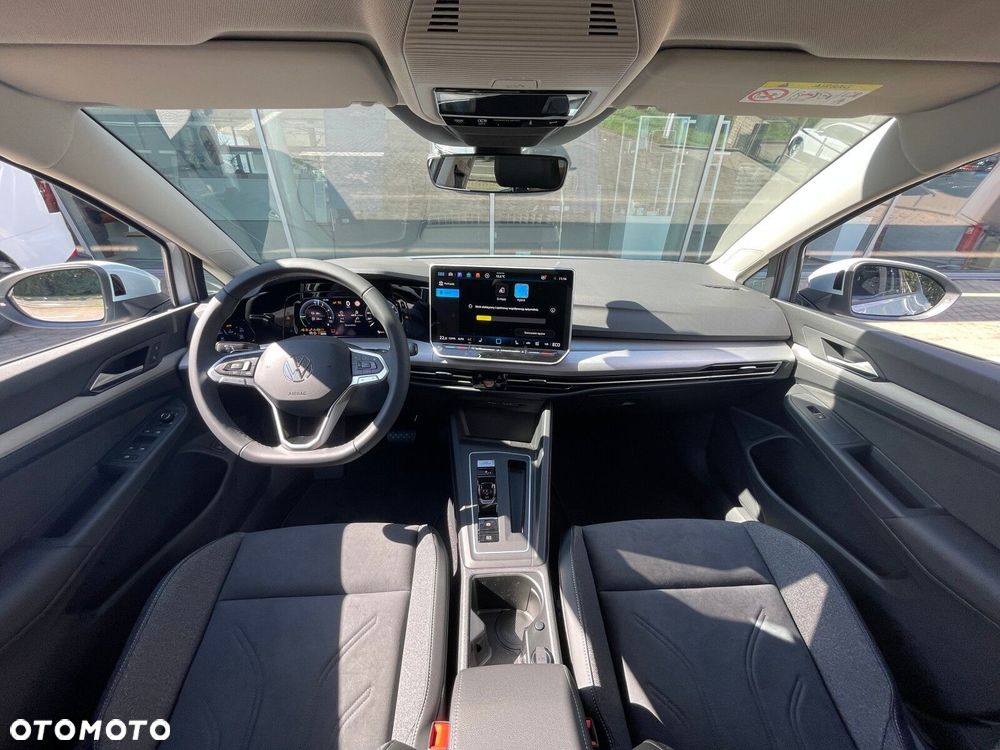 Volkswagen Golf - 10