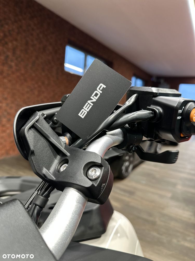 Benda Redstone 550 - 32