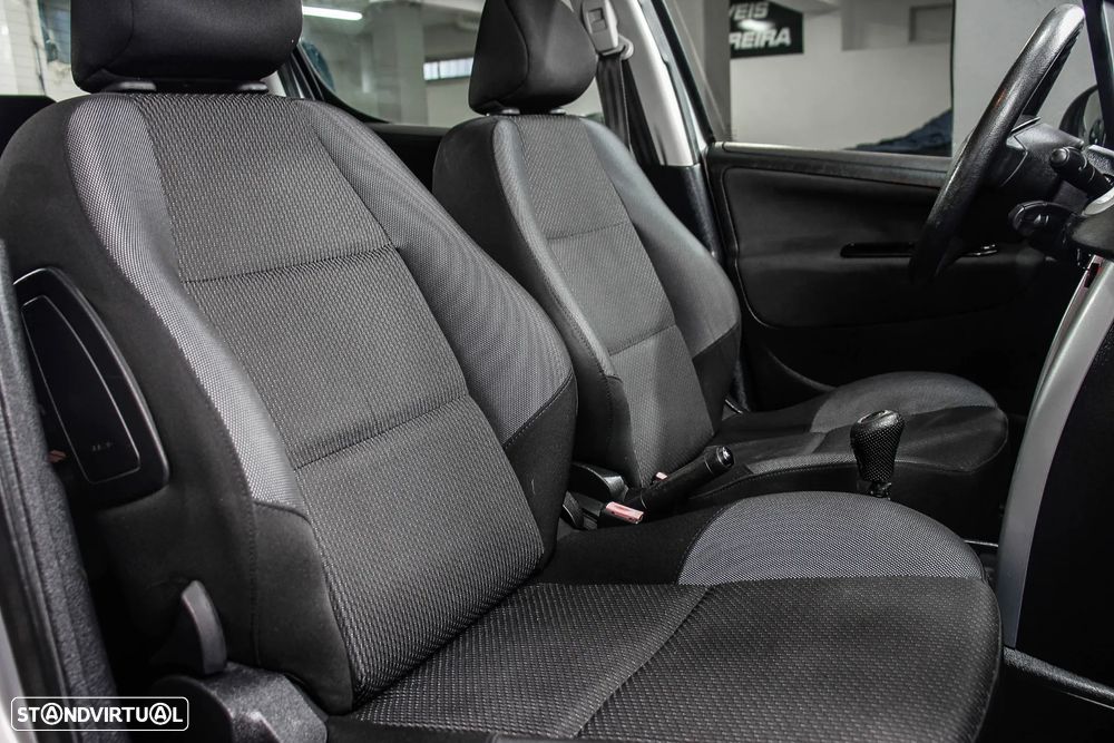 Peugeot 207 1.4 HDi Trendy - 16