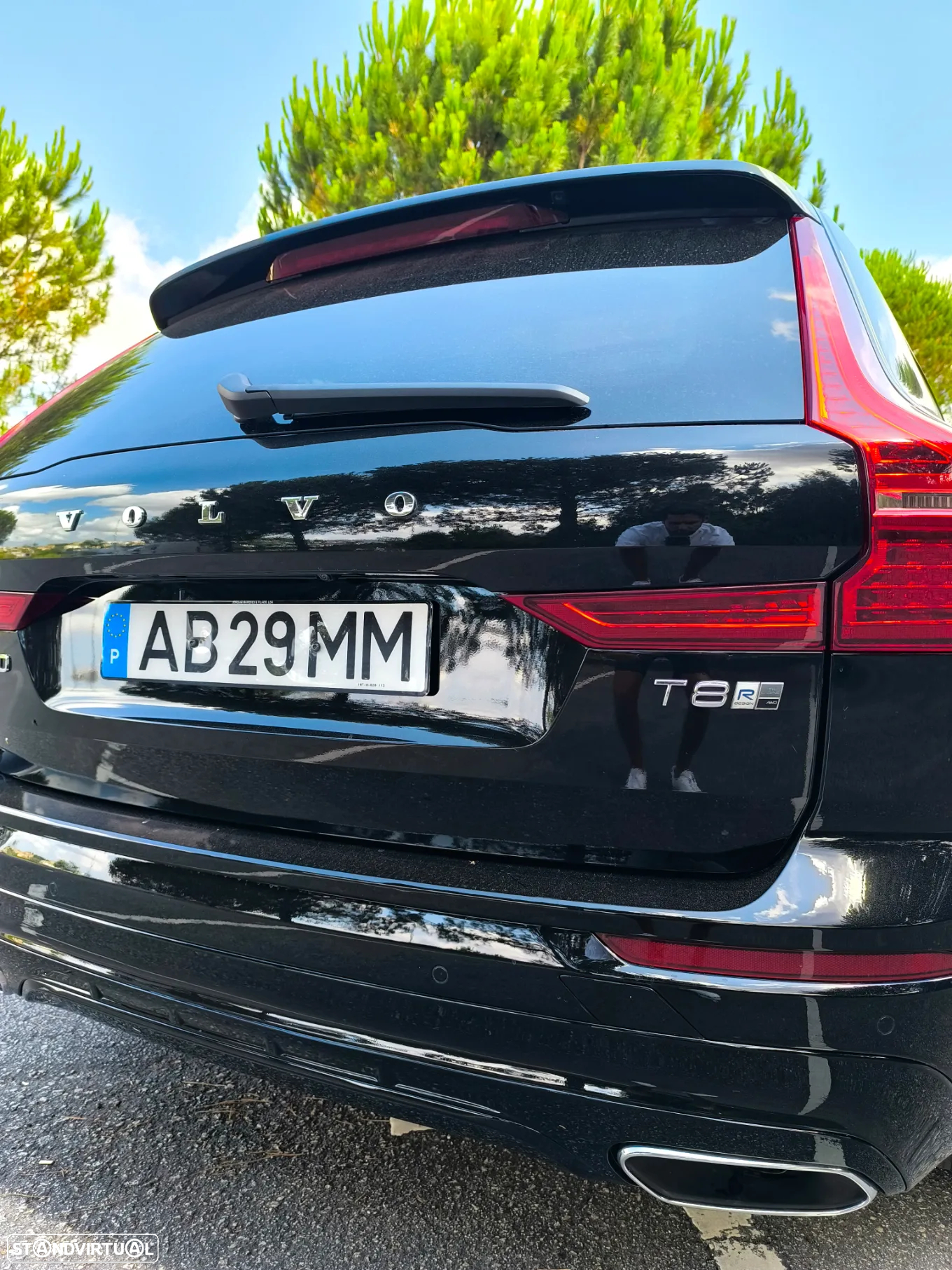 Volvo XC 60 2.0 T8 PHEV R-Design Expression AWD - 11