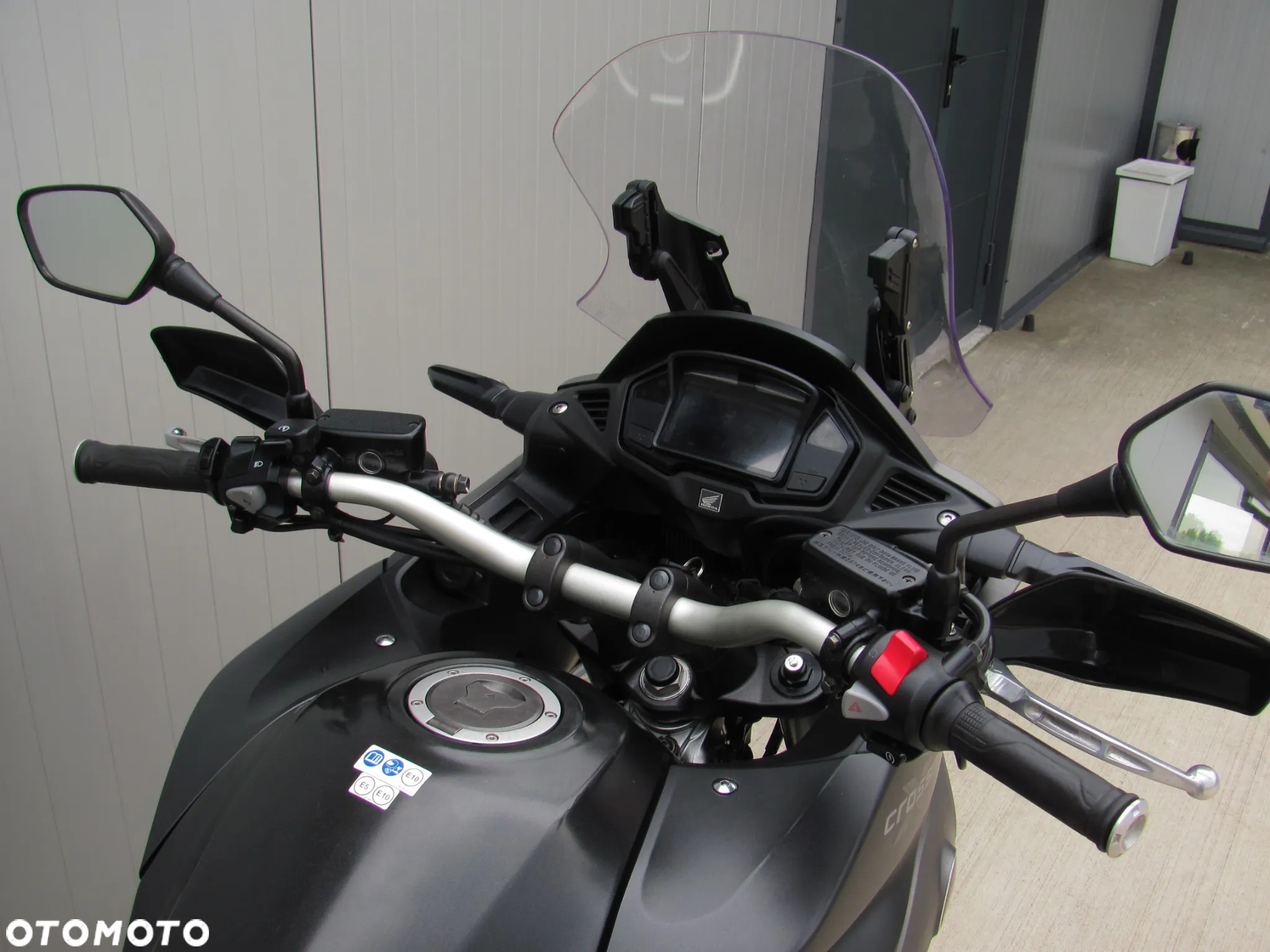 Honda VFR - 4