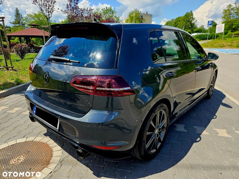 Volkswagen Golf - 16