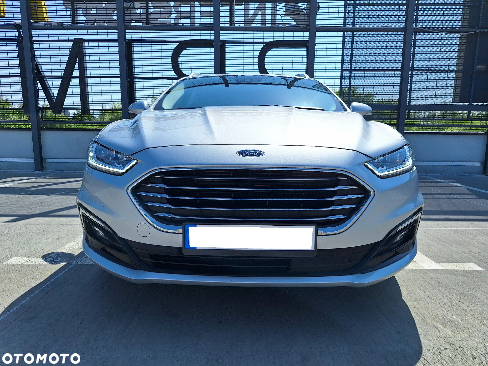 Ford Mondeo 2.0 EcoBlue Titanium - 4