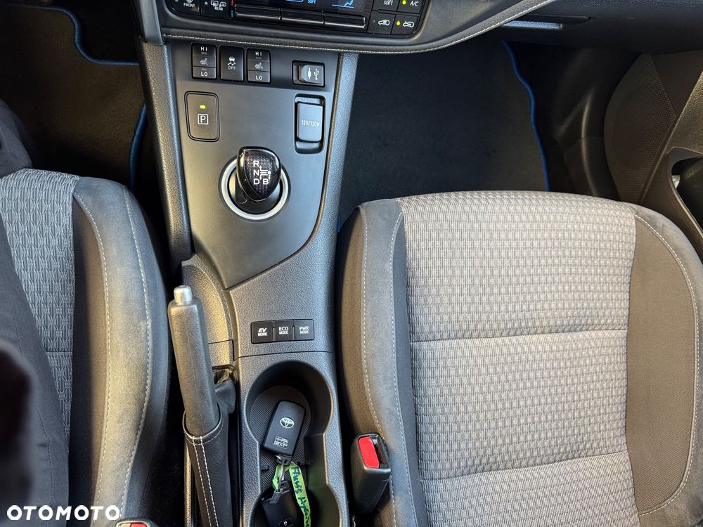 Toyota Auris - 26