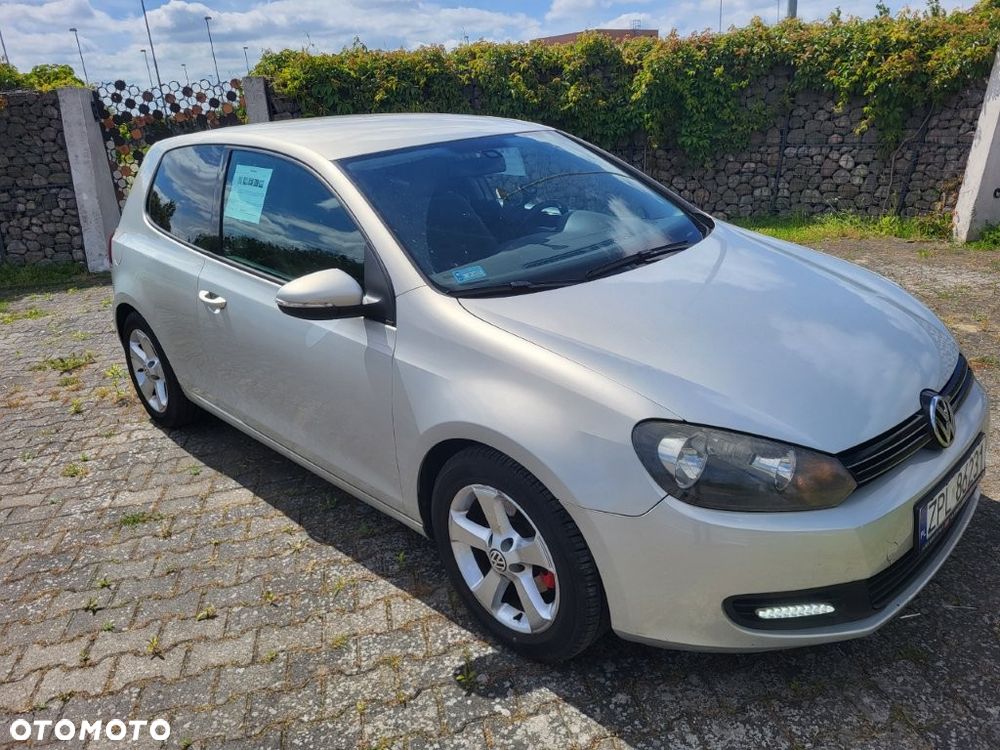 Volkswagen Golf 2.0 TDI DPF Comfortline 119 g - 16
