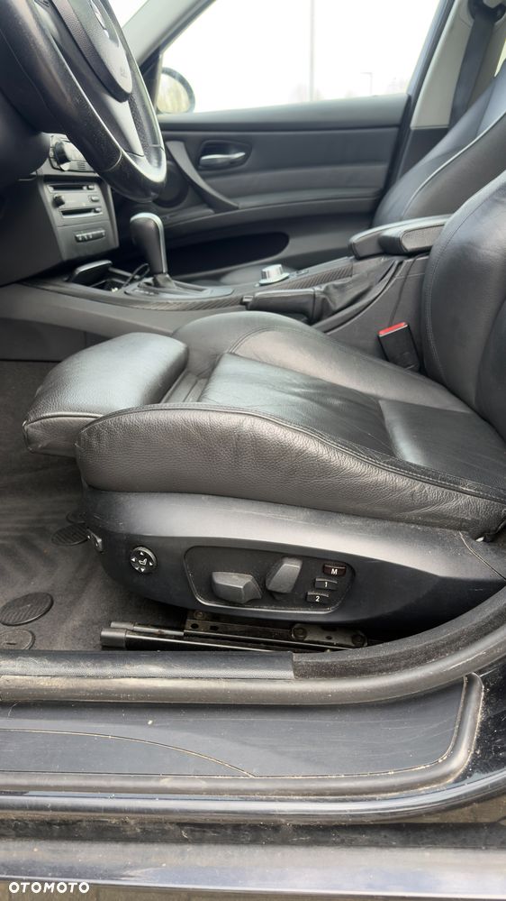 BMW Seria 3 325i - 20