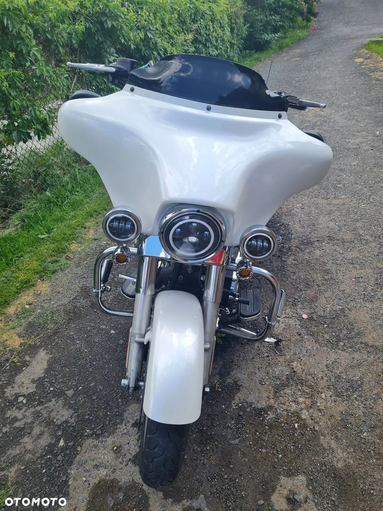 Harley-Davidson Touring Street Glide - 4