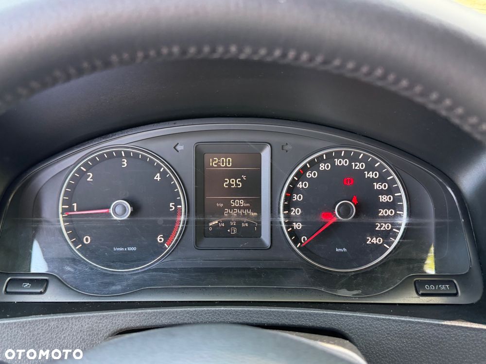 Volkswagen Transporter - 30