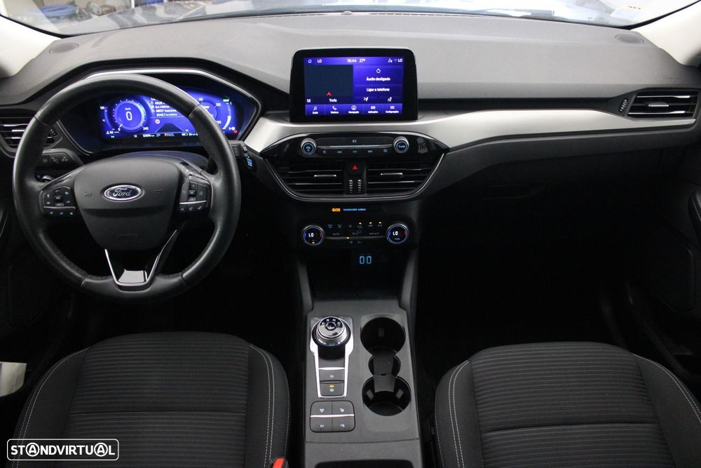 Ford Kuga 2.5 PHEV Titanium — fotografia 8