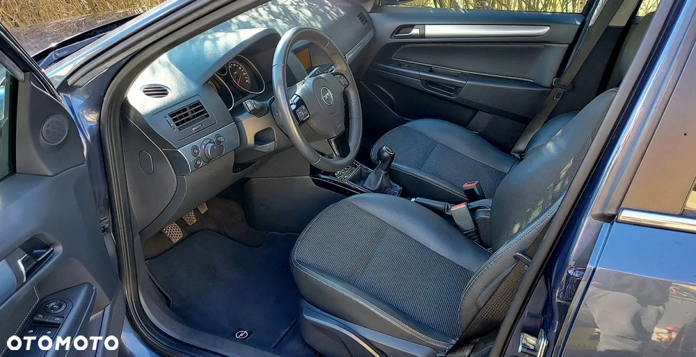 Nissan Note 1.6 more - 31