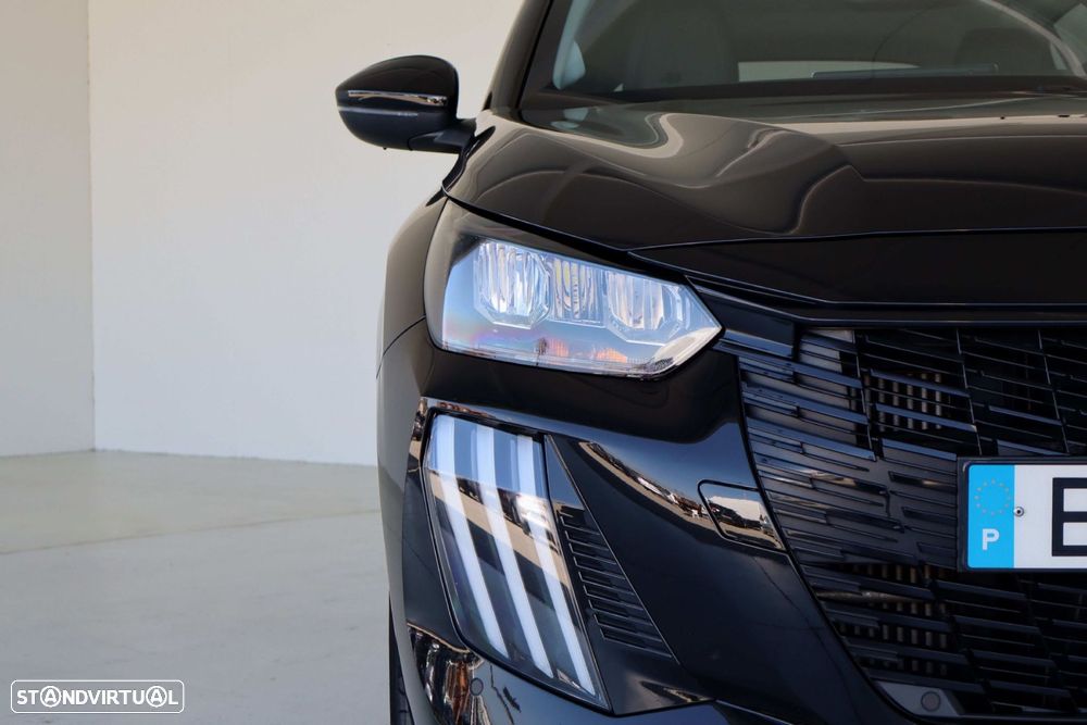 Peugeot 208 1.2 Hybrid Allure e-DCS6 - 4