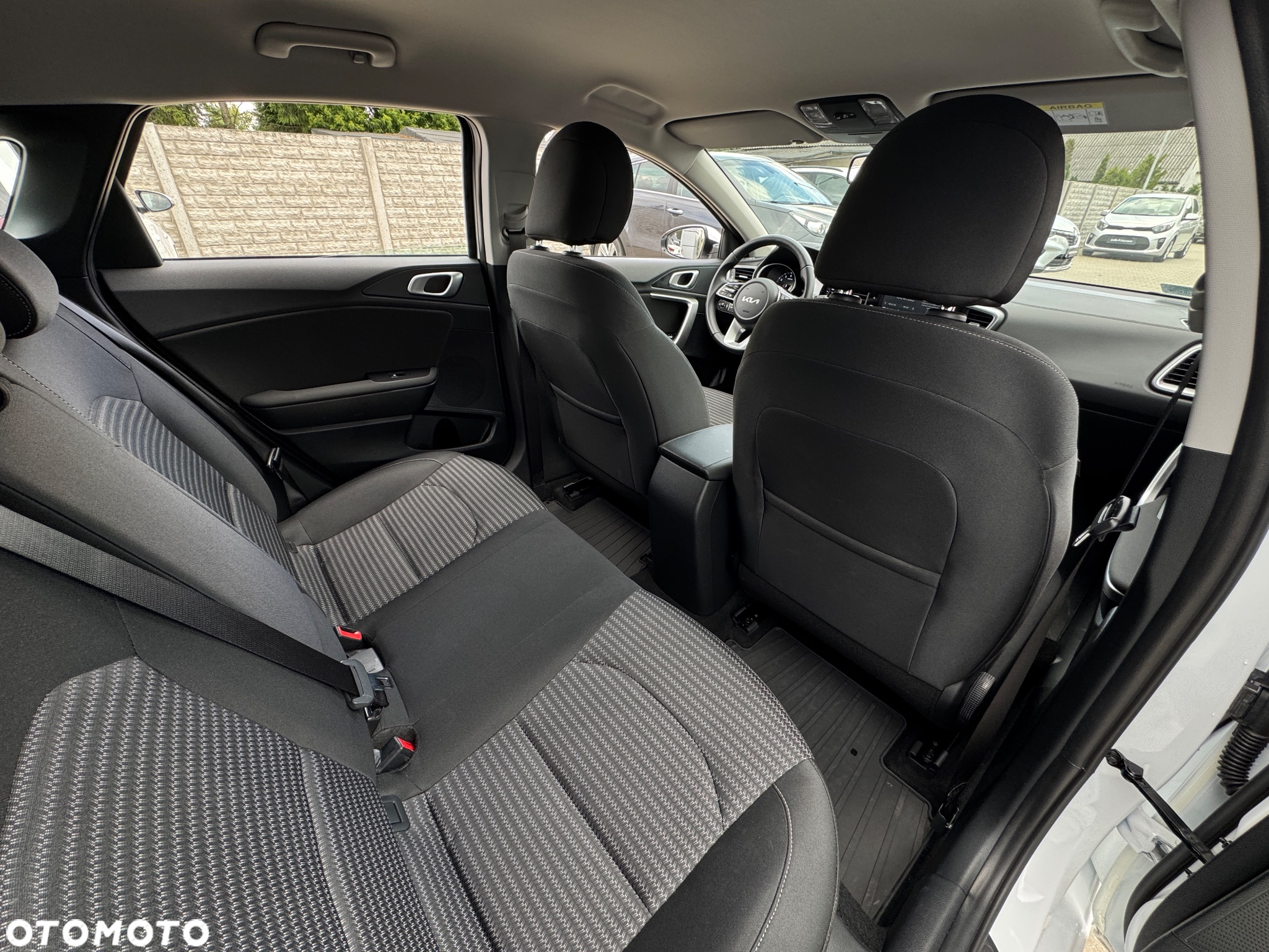 Kia Ceed 1.5 T-GDI M - 16