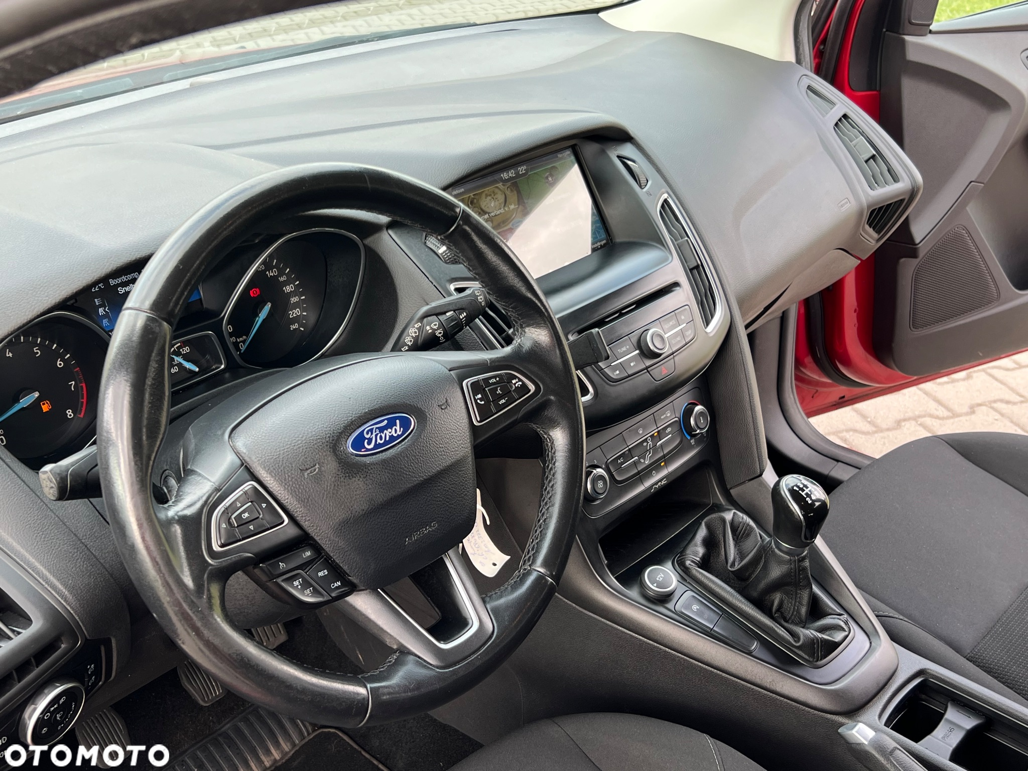Ford Focus 1.0 EcoBoost 99g Edition Start - 27