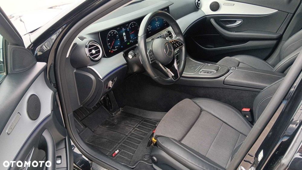 Mercedes-Benz Klasa E 220 d 4-Matic AMG/Avantgarde - 8