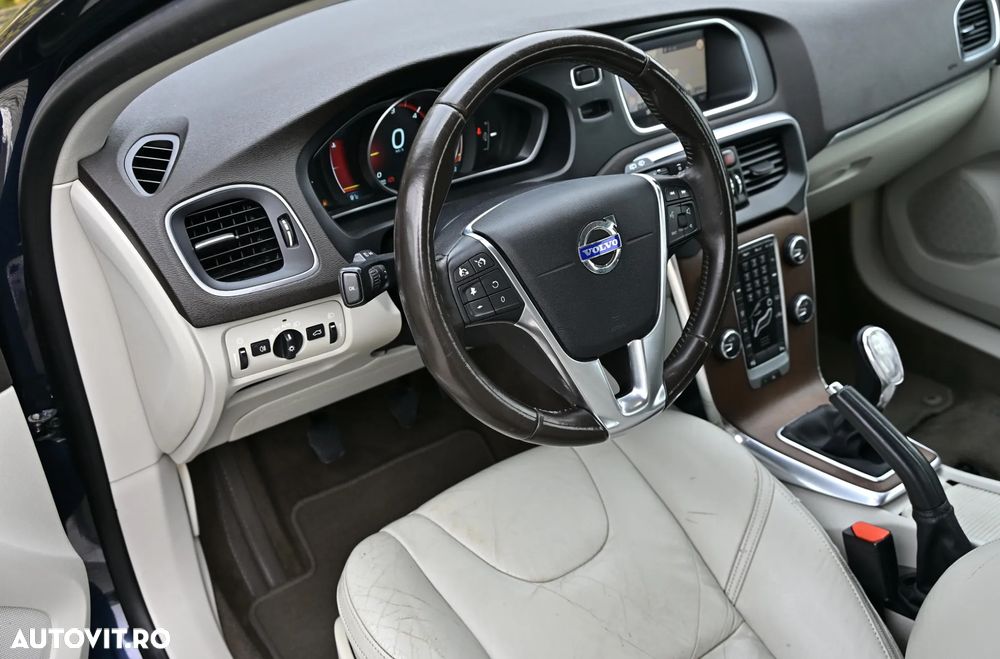 Volvo V40 Cross Country D2 Summum - 7