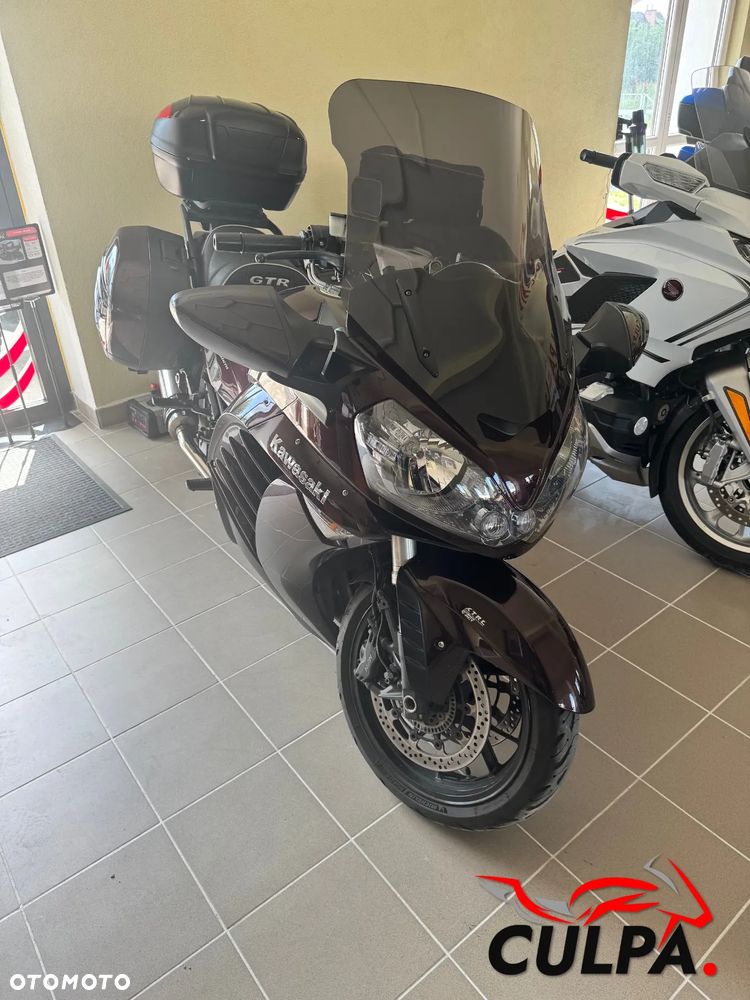 Kawasaki GTR - 3