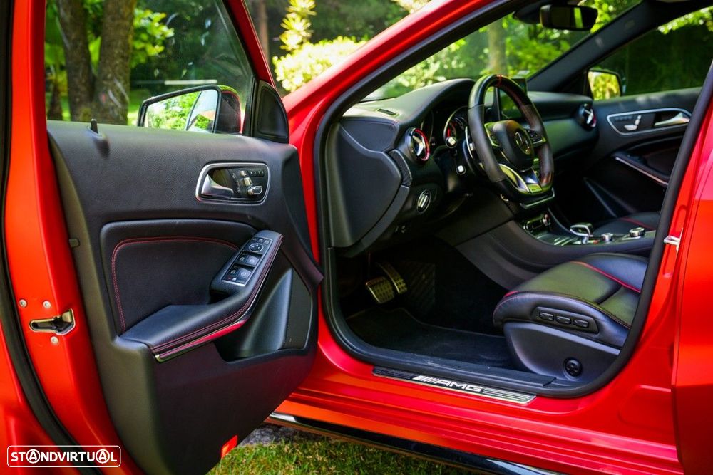Mercedes-Benz A 45 AMG 4-Matic - 26