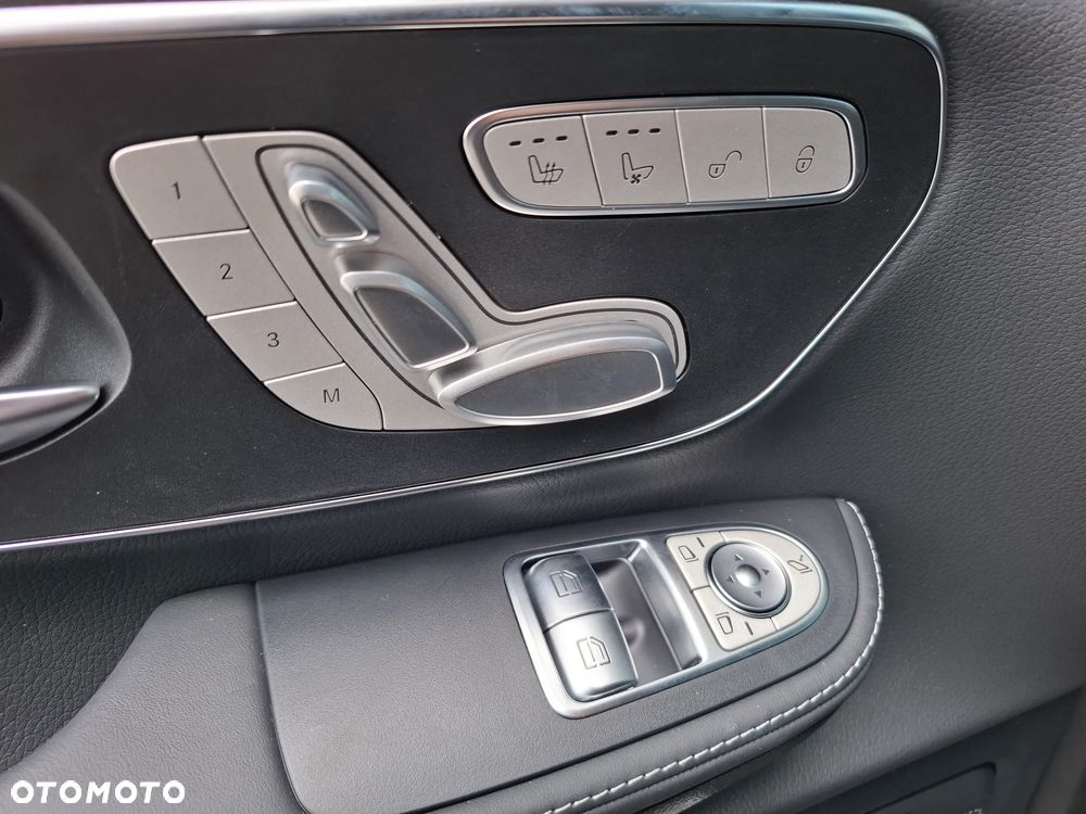 Mercedes-Benz Klasa V 300 d 4-Matic 9G-Tronic Exclusive (ekstra d³) - 37