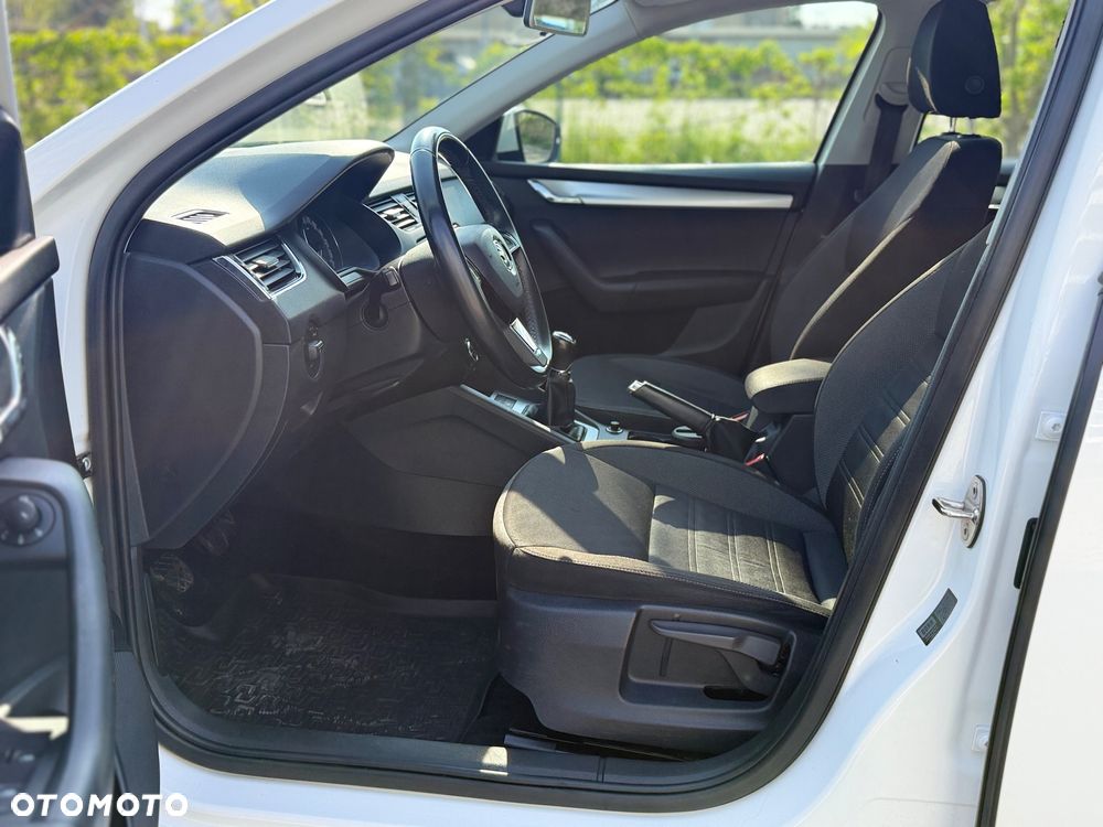Skoda Octavia 1.6 TDI SCR Style - 10