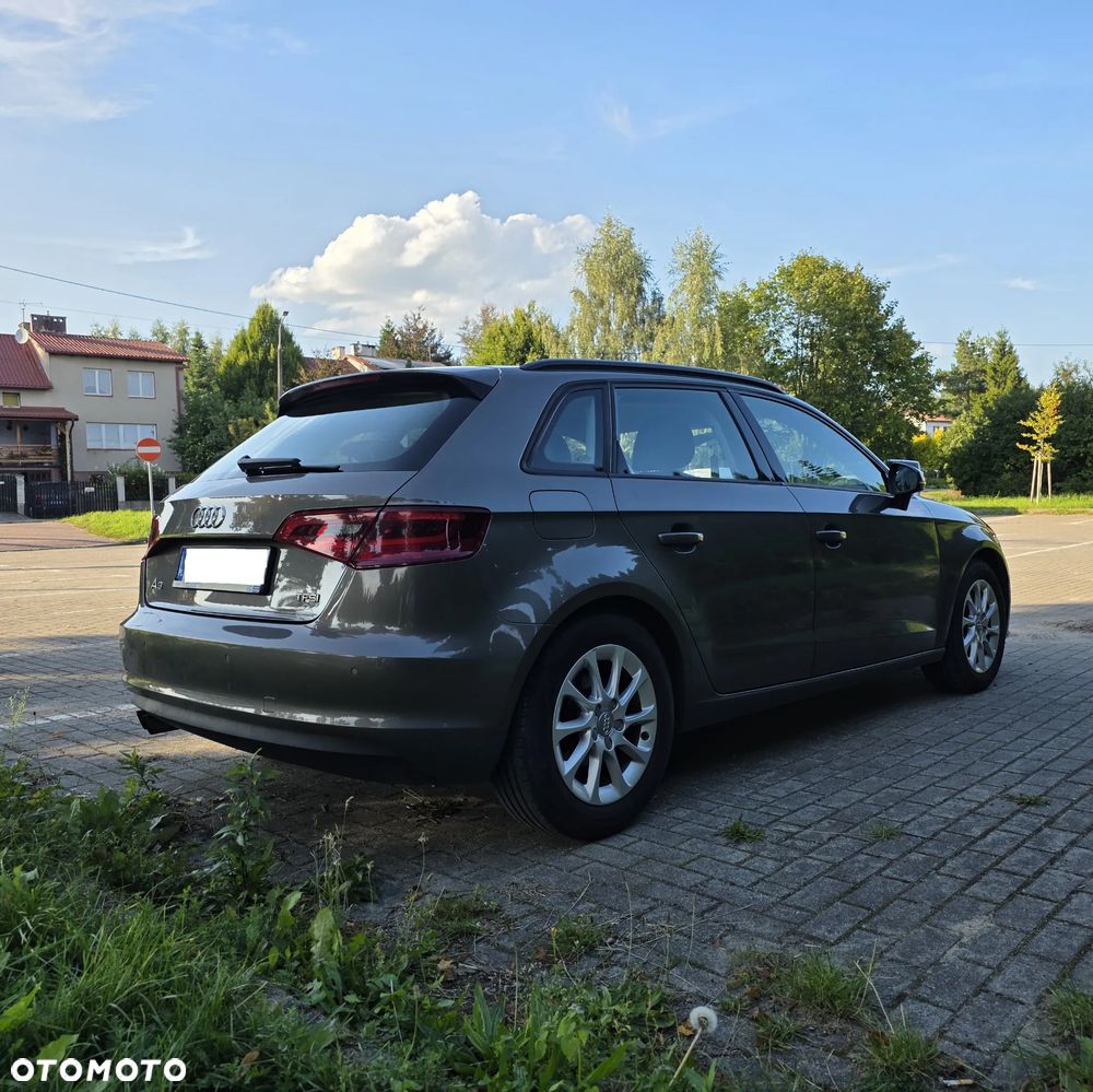 Audi A3 Sportback - 6