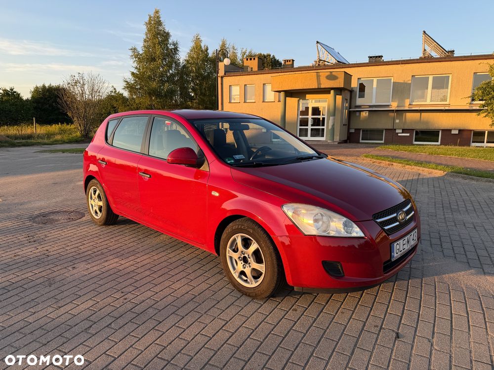 Kia Ceed 1.6 Crdi Comfort + - 29