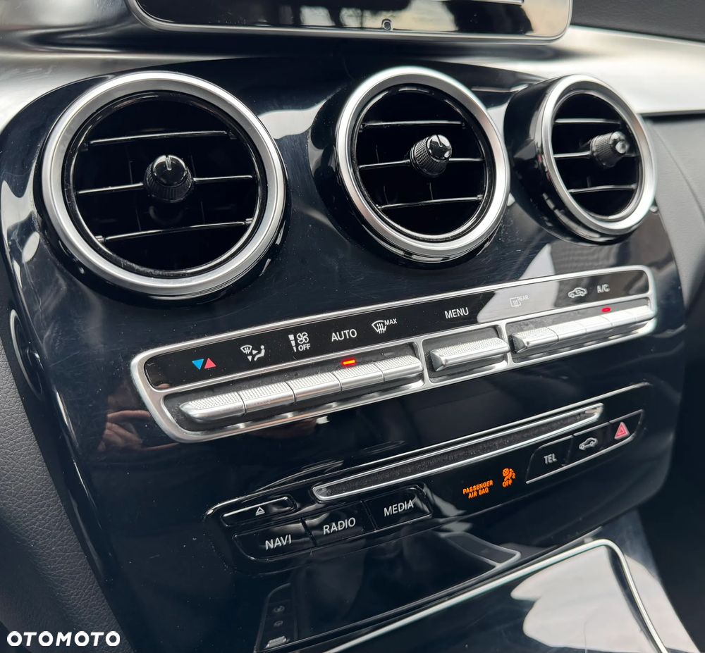 Mercedes-Benz Klasa C 180 (BlueTEC) d - 21