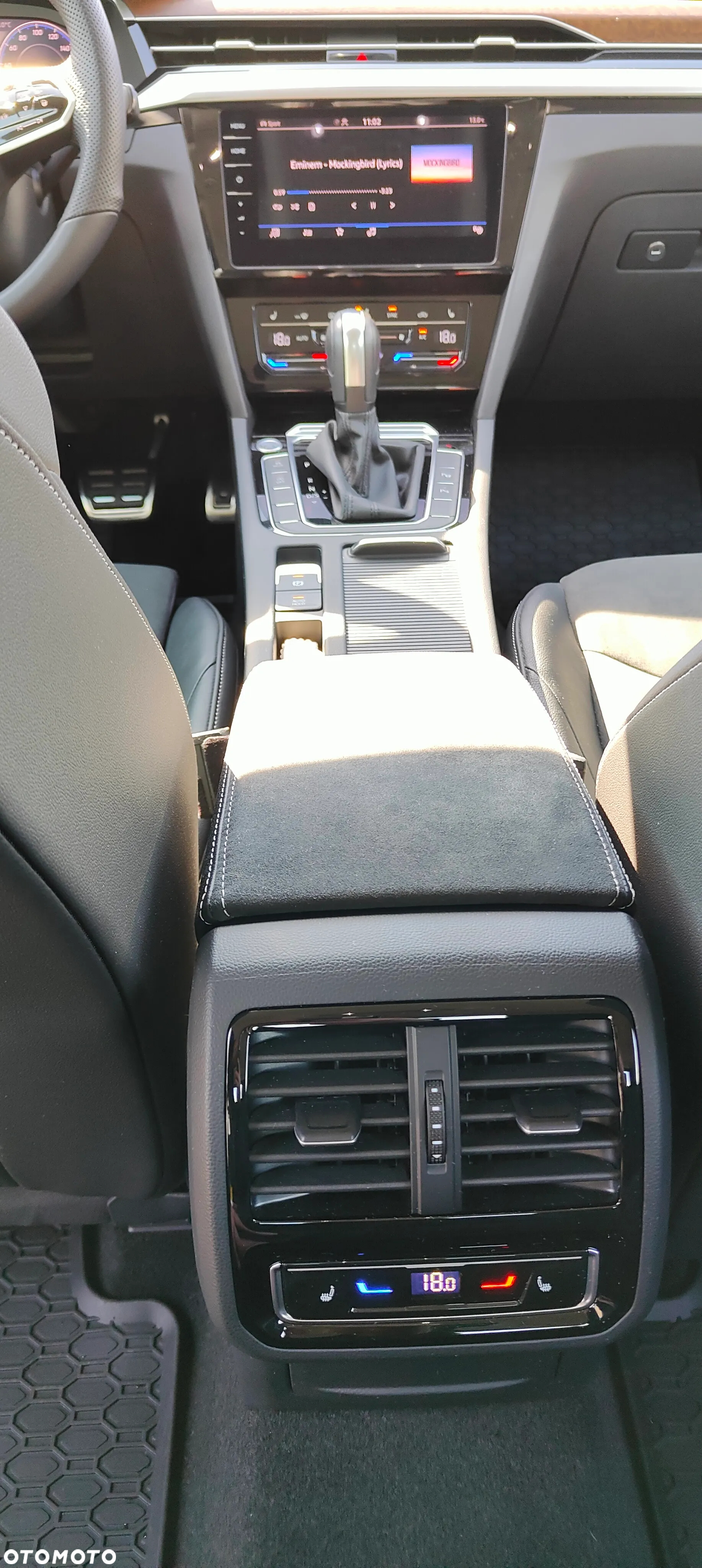 Volkswagen Arteon 2.0 TDI SCR DSG Elegance - 12