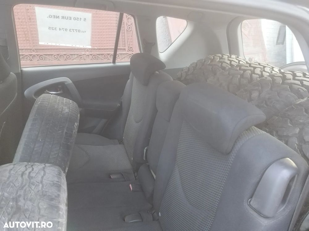 Toyota RAV4 2.2 D-4D Confort - 13