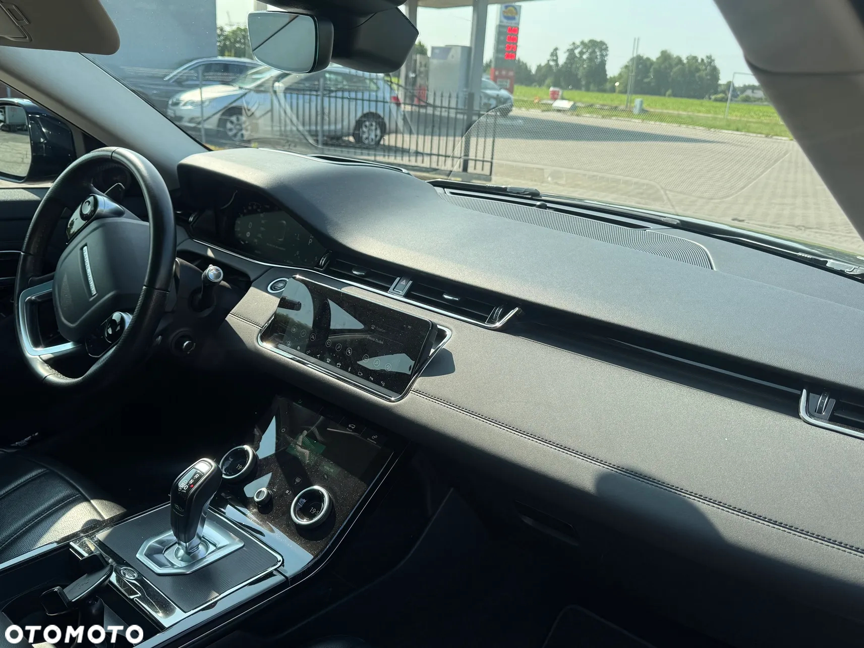Land Rover Range Rover Evoque 2.0 D180 mHEV R-Dynamic - 12