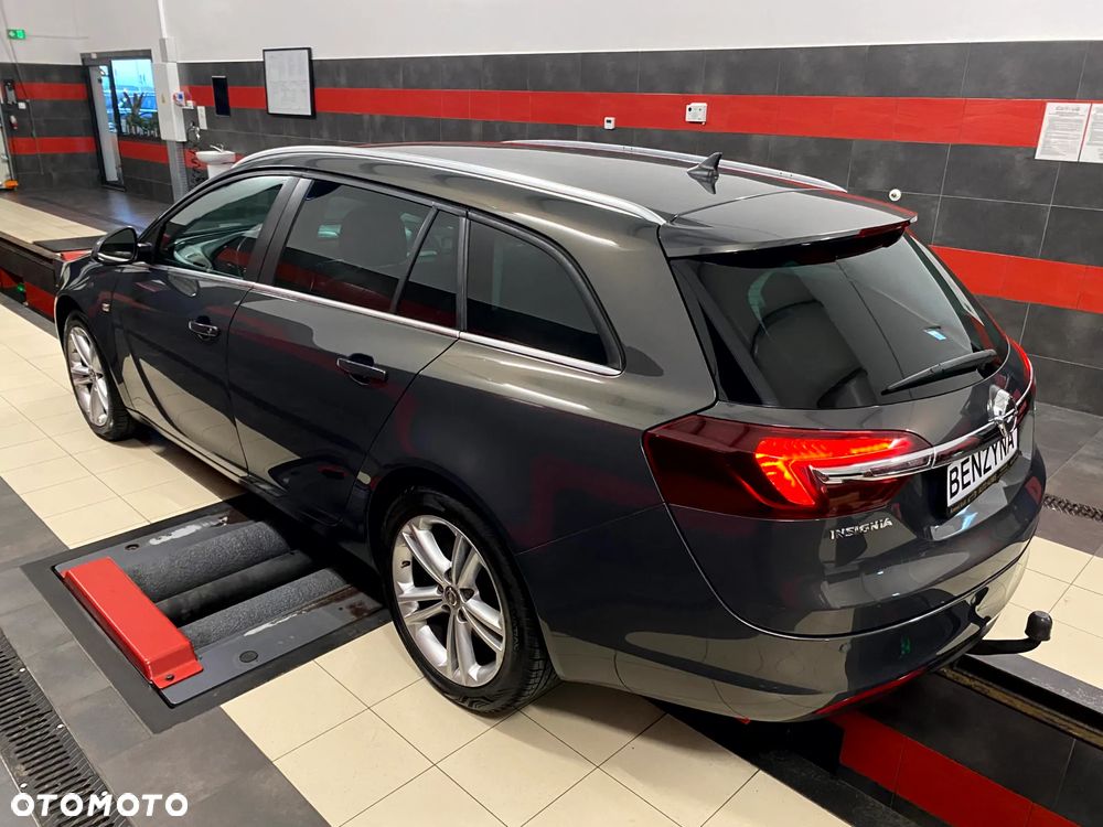 Opel Insignia 1.6 T Cosmo S&S - 12