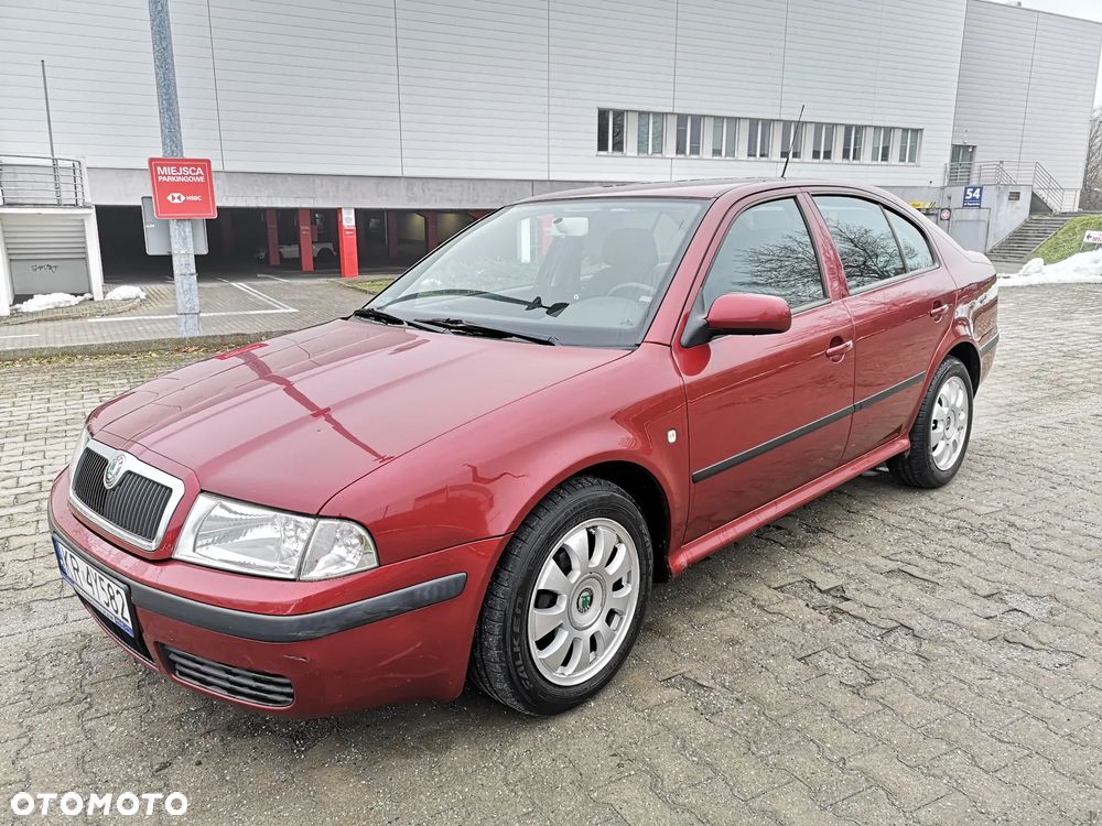Skoda Octavia 1.6 Ambiente - 1